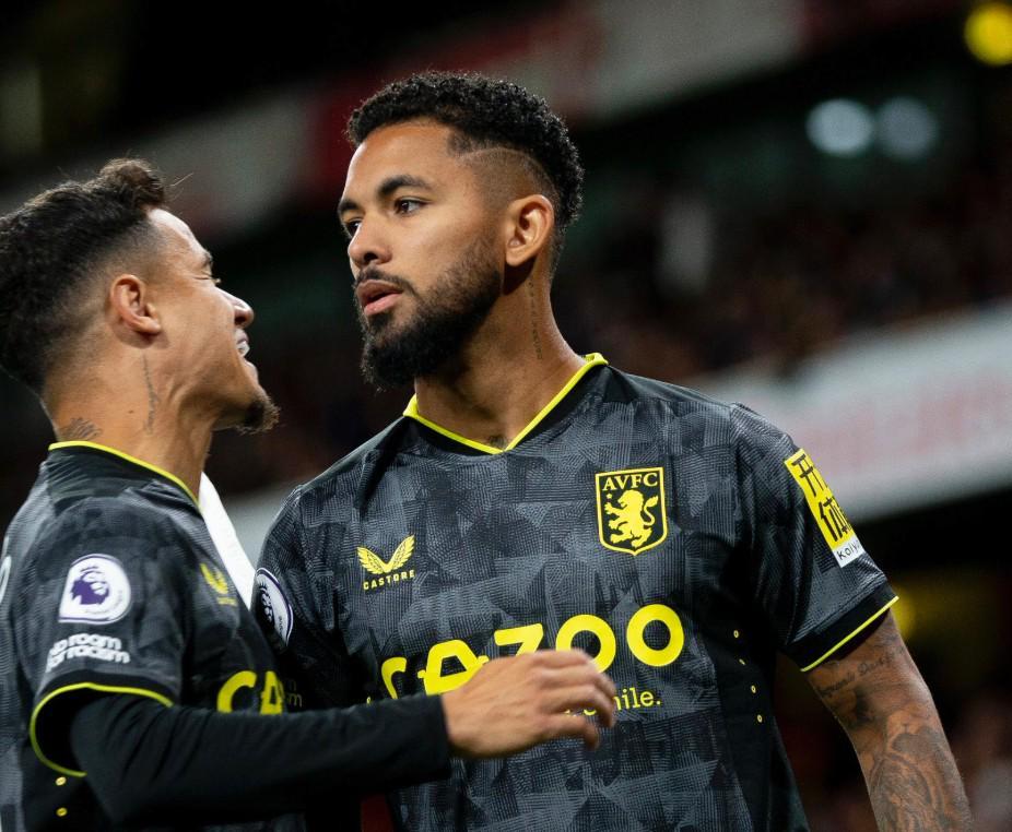 莫雷托：维拉正尝试签回道格拉斯-路易斯，目前谈判进展顺利