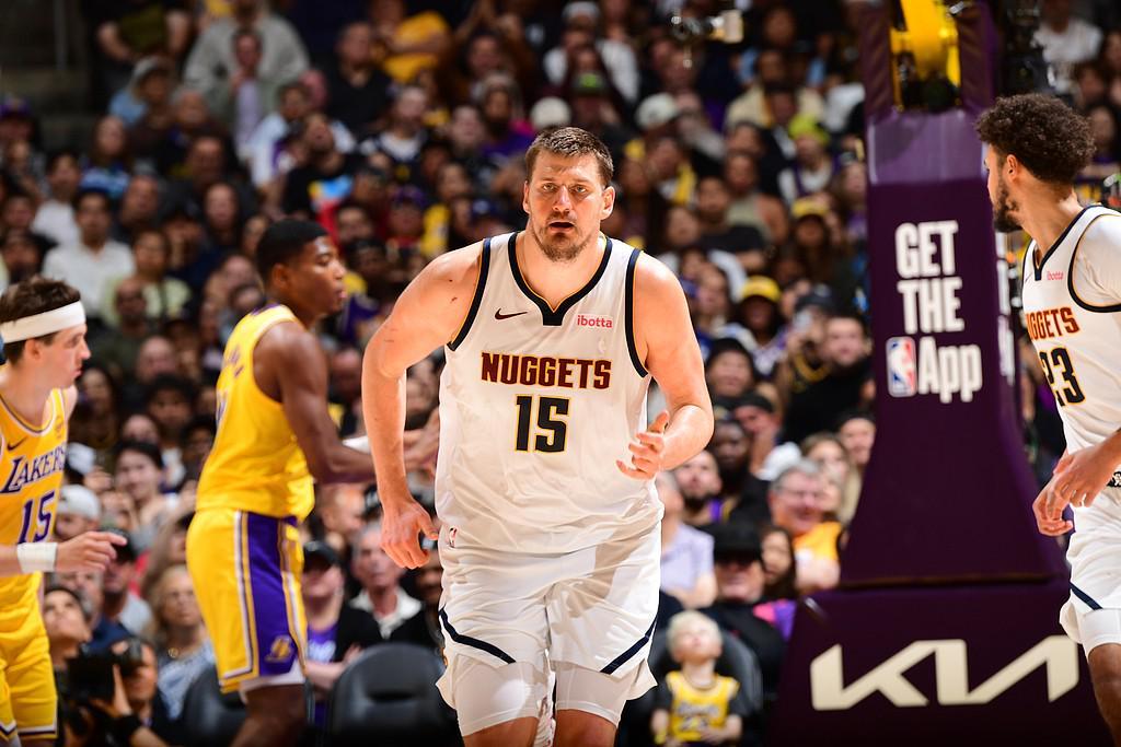 xingkong-尽力了，约基奇轰下24分16板14助大号三双，连续四场比赛三双